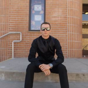 Meet your Posher, Chase